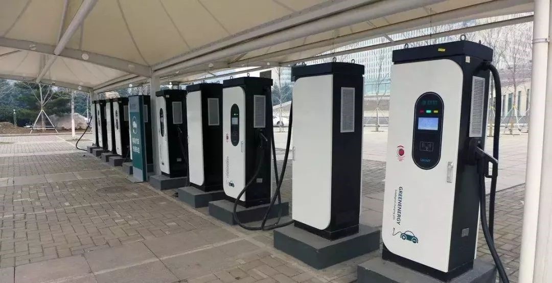 甄選汽車充電樁廠家,品質保障愛車充電無憂