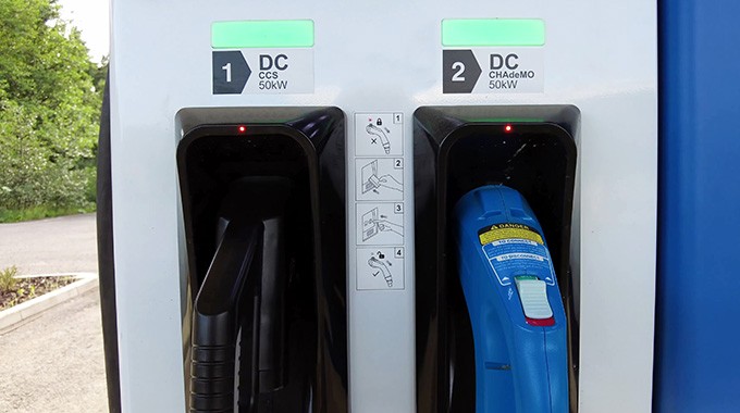 開啟綠色能源之旅：電動汽車充電樁加盟指南