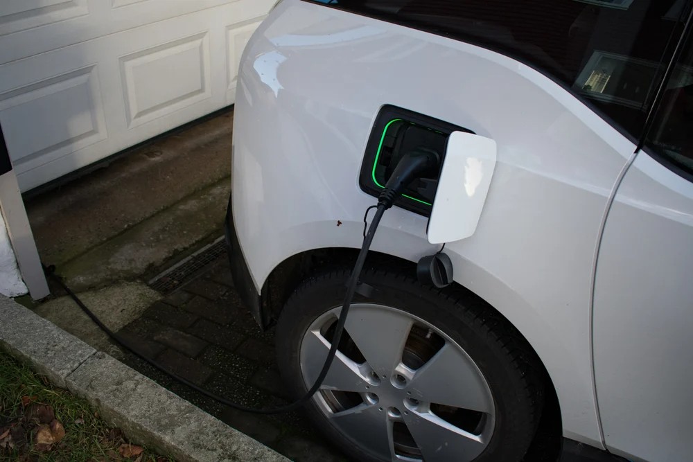 電動(dòng)汽車(chē)充電樁市場(chǎng)投資全攻略